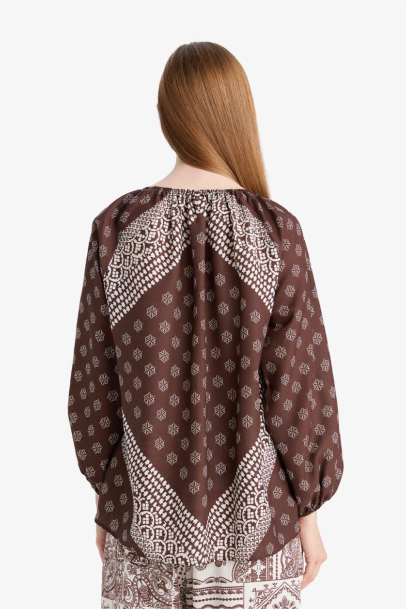 نساء بني بلوزة ردن طويل قصة مريحة بياقة مستديرة