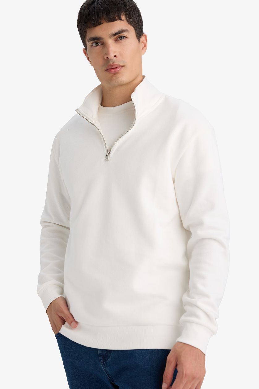 Man White Standard Collar Half Zip Sweatshirt