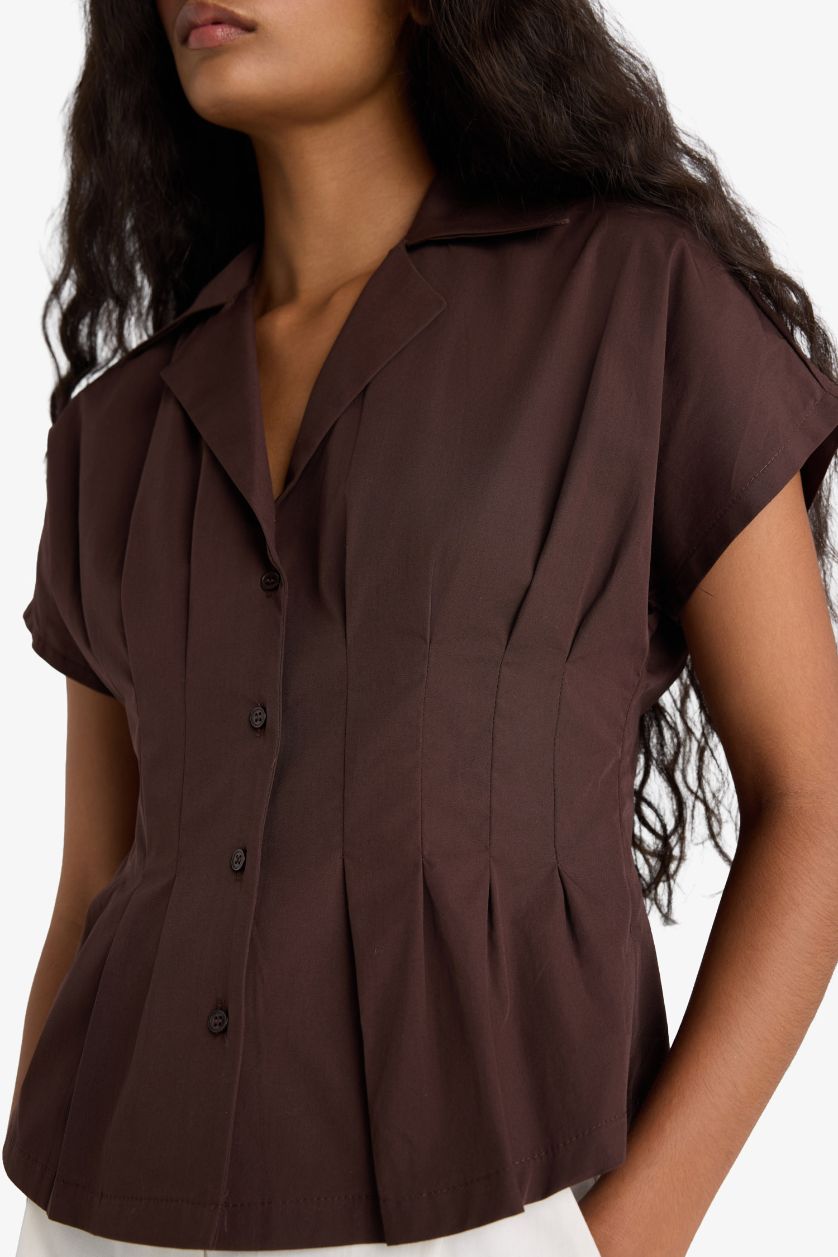 Woman Brown Slim Fit Jacket Collar Poplin Short Sleeve Shirt
