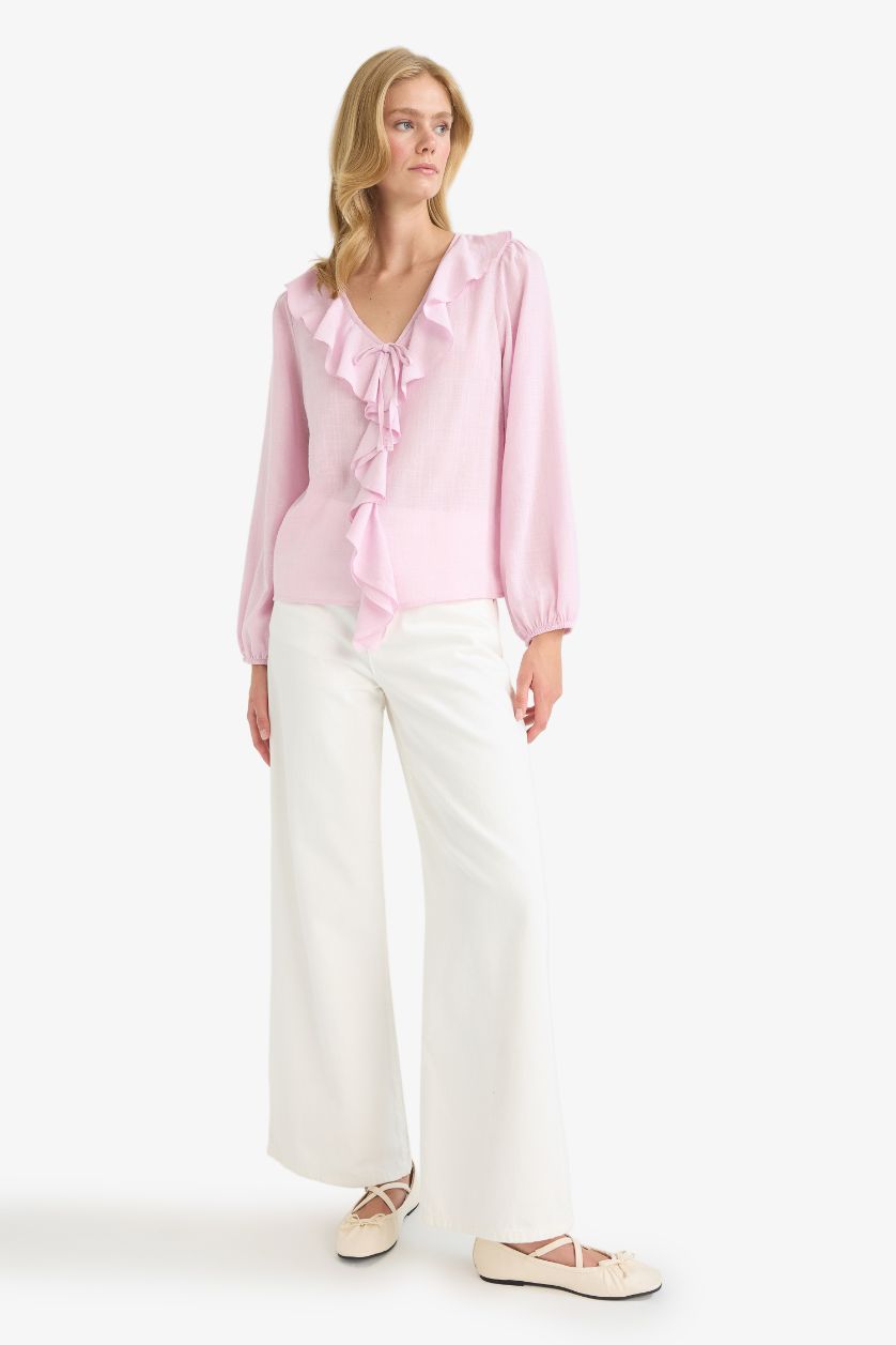 Kadın Açık Pembe Regular Fit V Yaka Volanlı Pamuklu Uzun Kollu Bluz