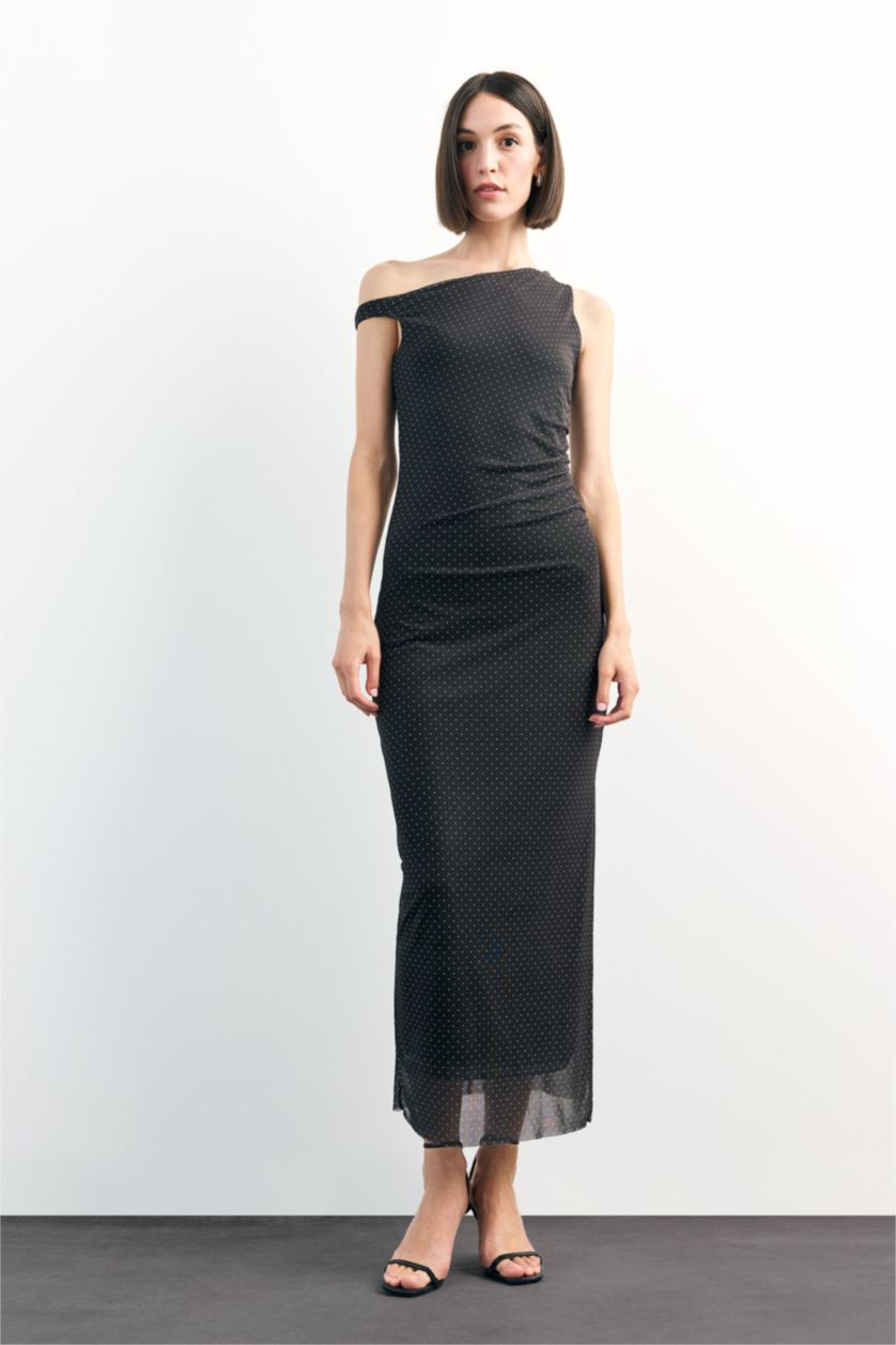 Woman Black Polka Dot Tulle One Shoulder Maxi Dress