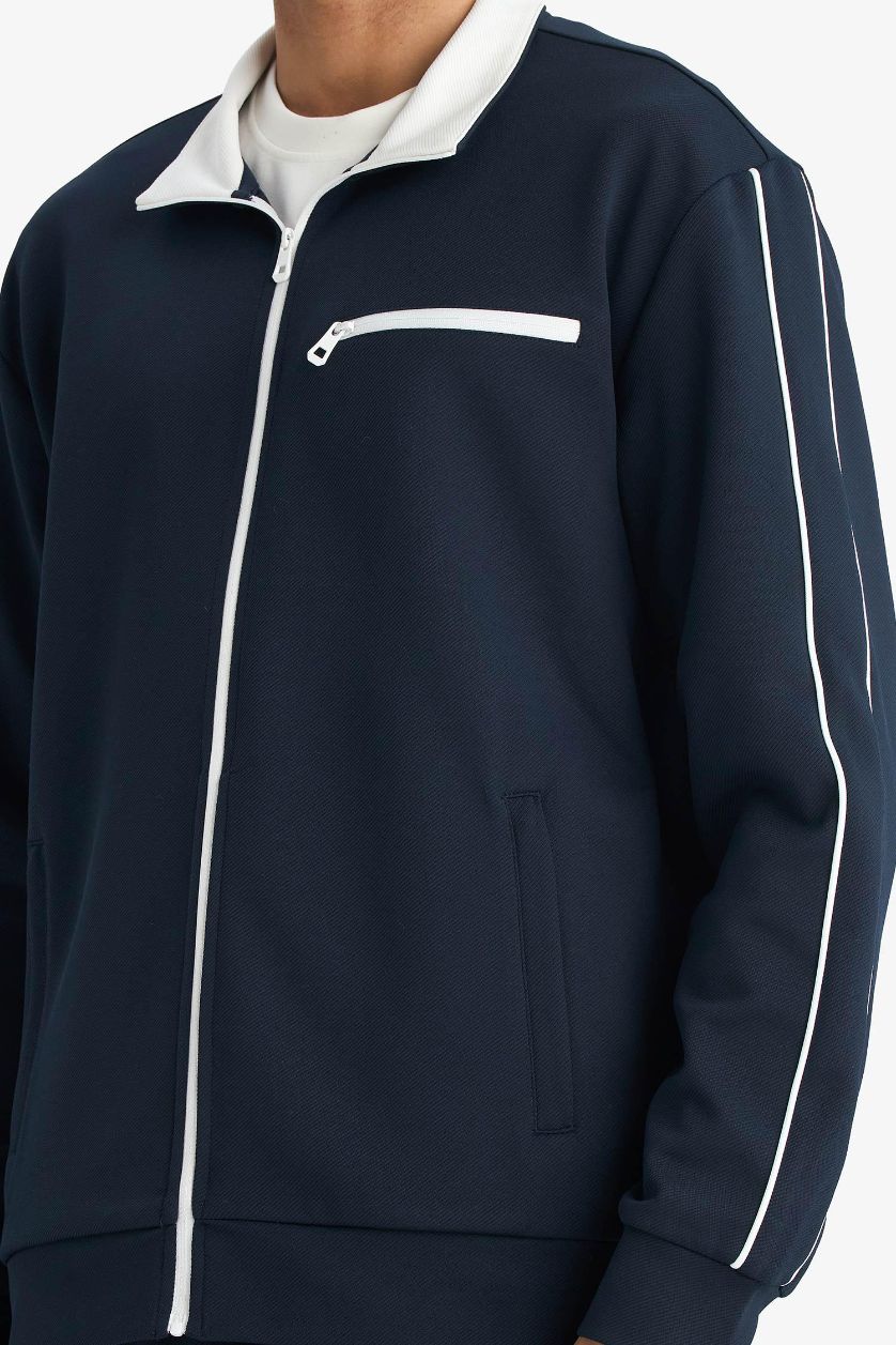 Man NAVY Standard Fit High Neck Sweatshirt