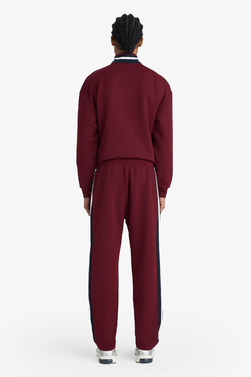 Man Bordeaux Standard Fit Jogger Pants