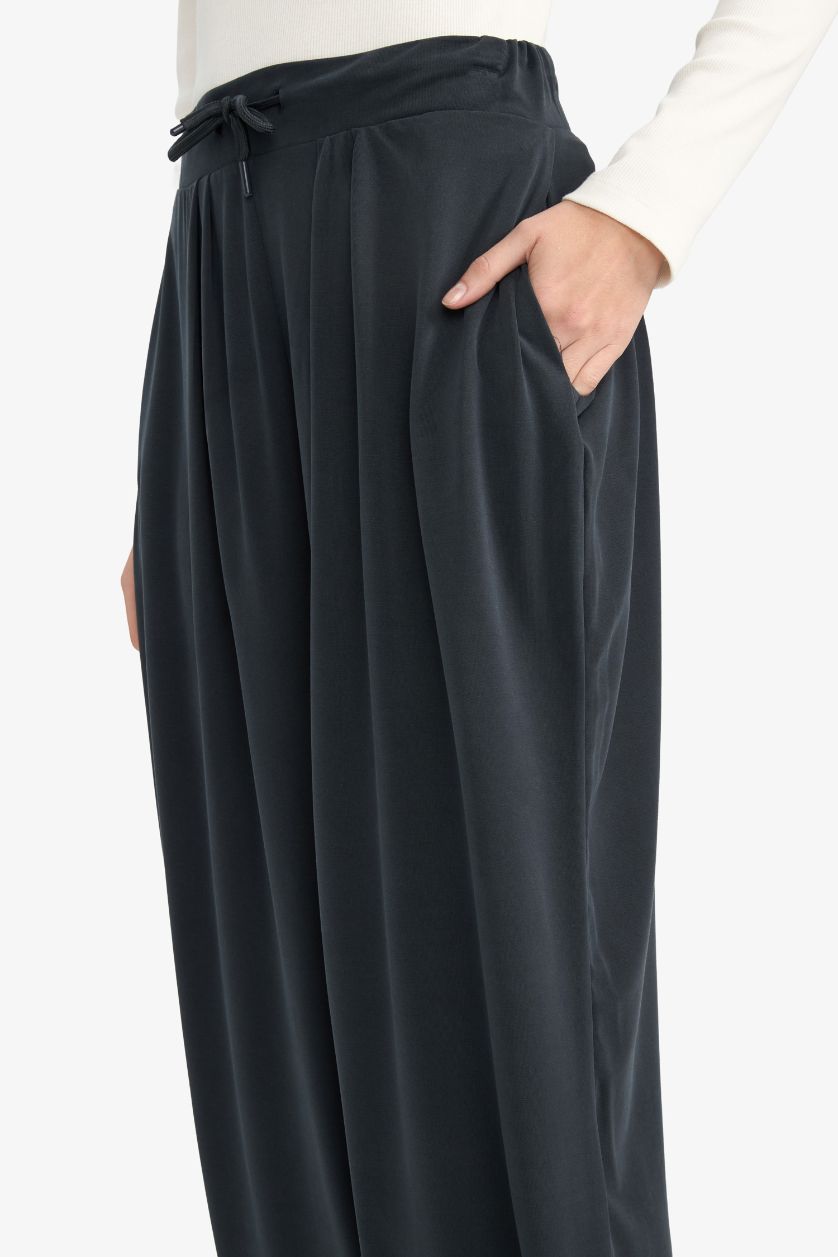 حريمي أنثرا بنطلون منسوج اوفر سايز