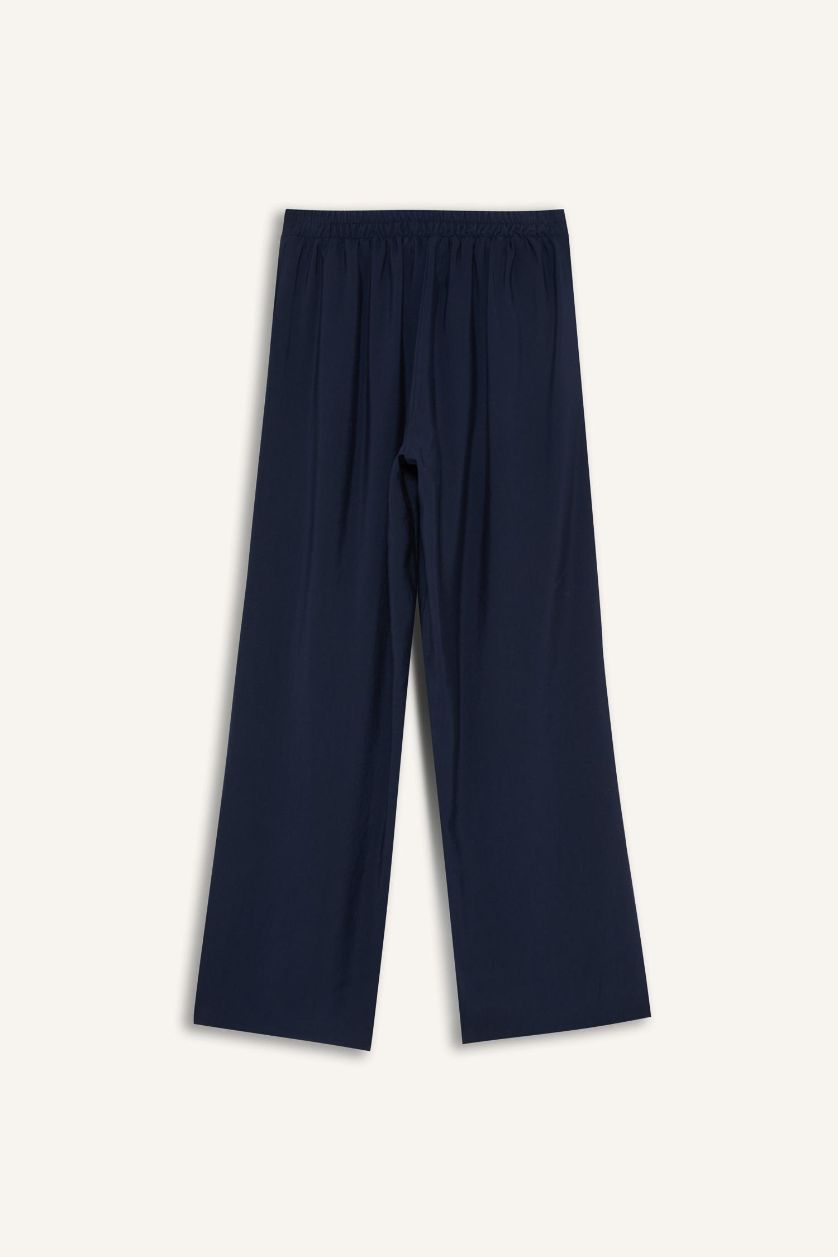 Kadın Lacivert Regular Fit Beli Lastikli Modal Pantolon