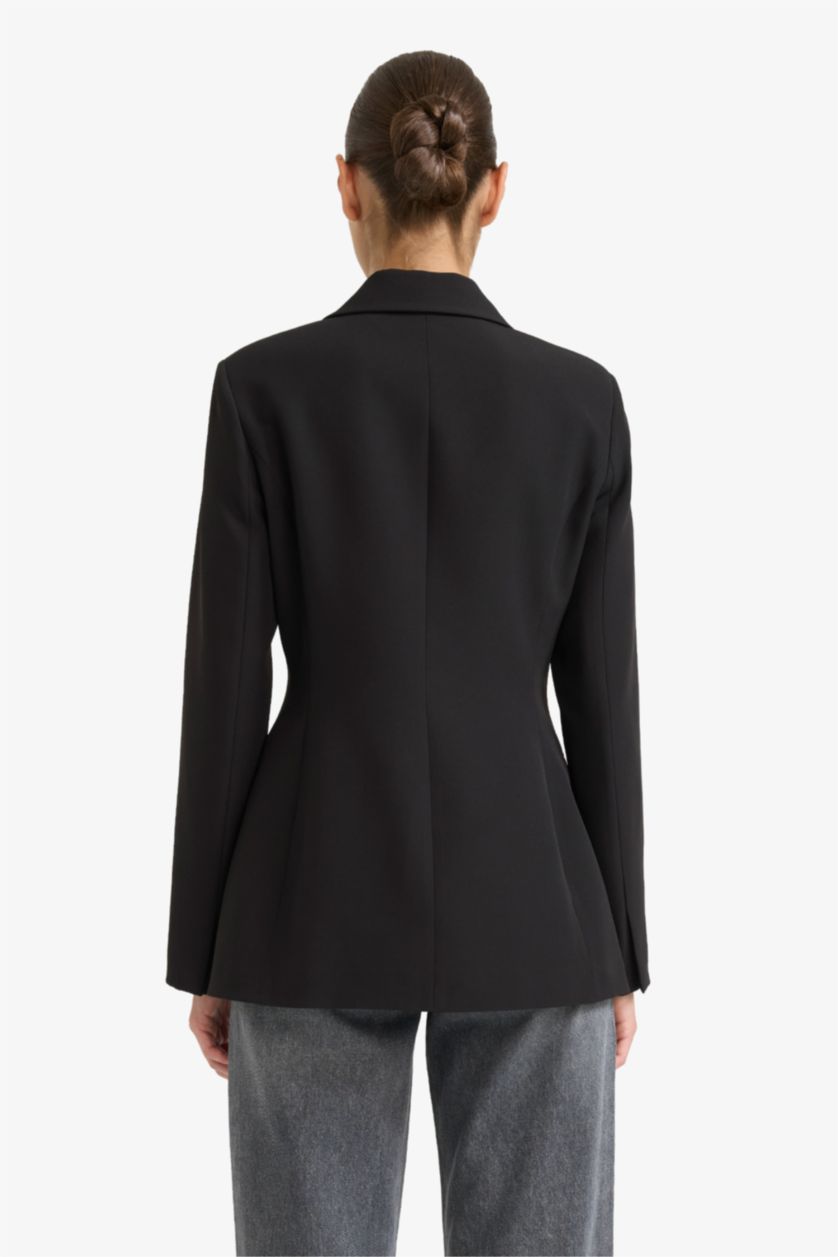 Woman Black Regular Fit Blazer