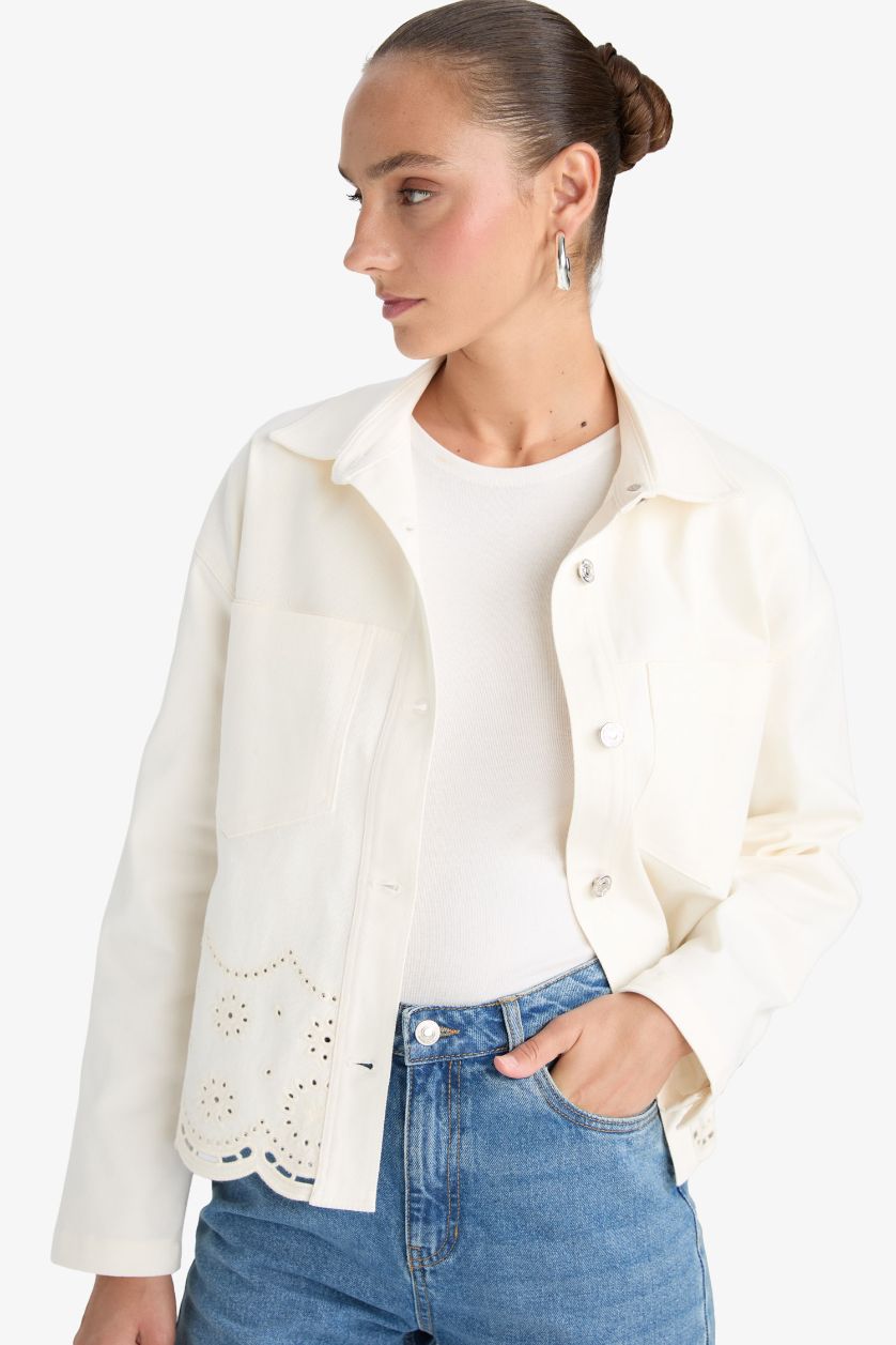 Kadın Ekru Regular Fit Gömlek Yaka Gabardin Brode Ceket