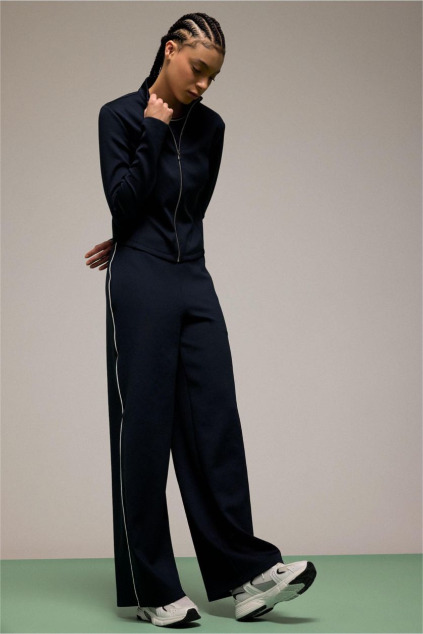 Woman NAVY Wide Leg Scuba Fabric Sweatpants