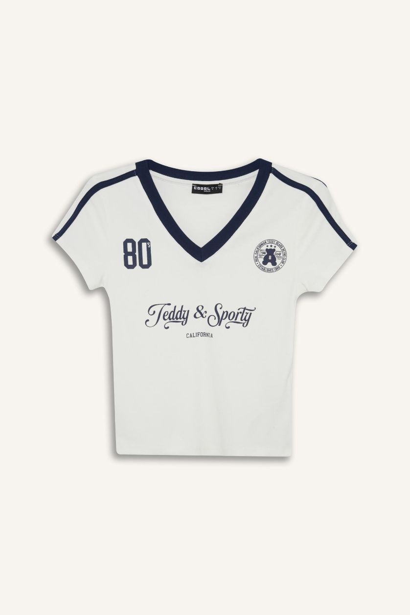 Woman White تيشيرت سليم فيت مخصر بطبعة حروف