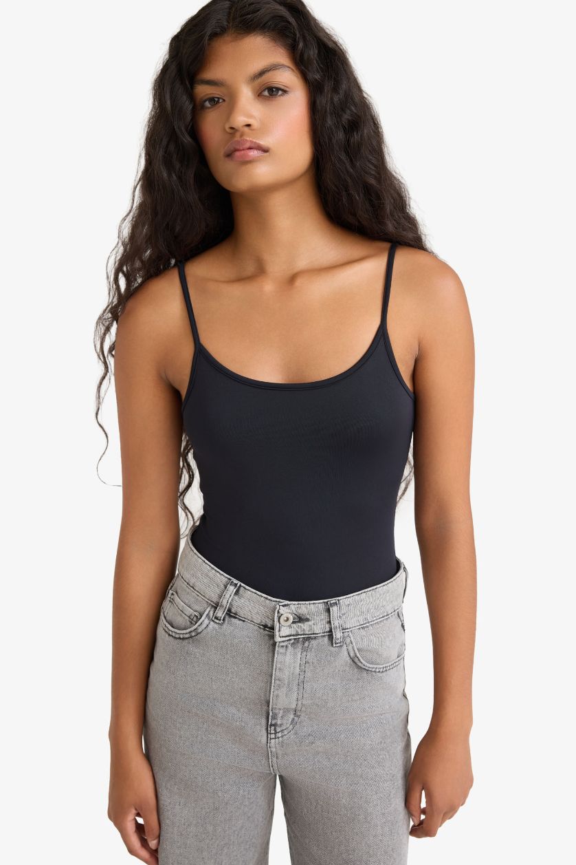 Kadın Siyah İnce Askılı Basic Düz Çıtçıtlı Body