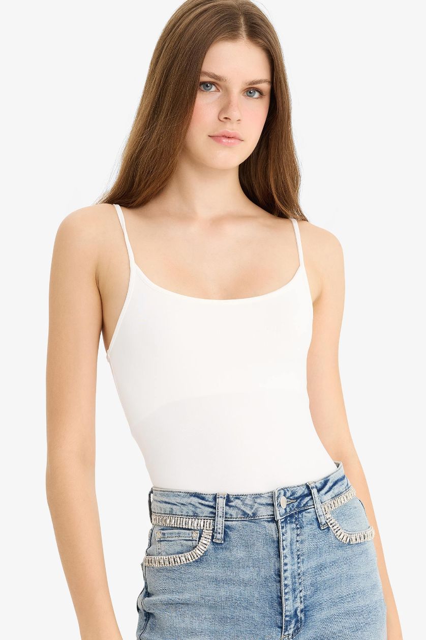 Kadın Kırık Beyaz İnce Askılı Basıc Çıtçıtlı Body