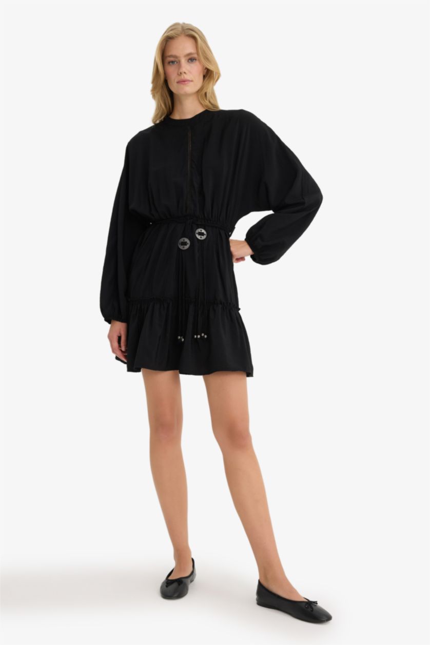 Woman Black Crew Neck Long Sleeve Mini Dress