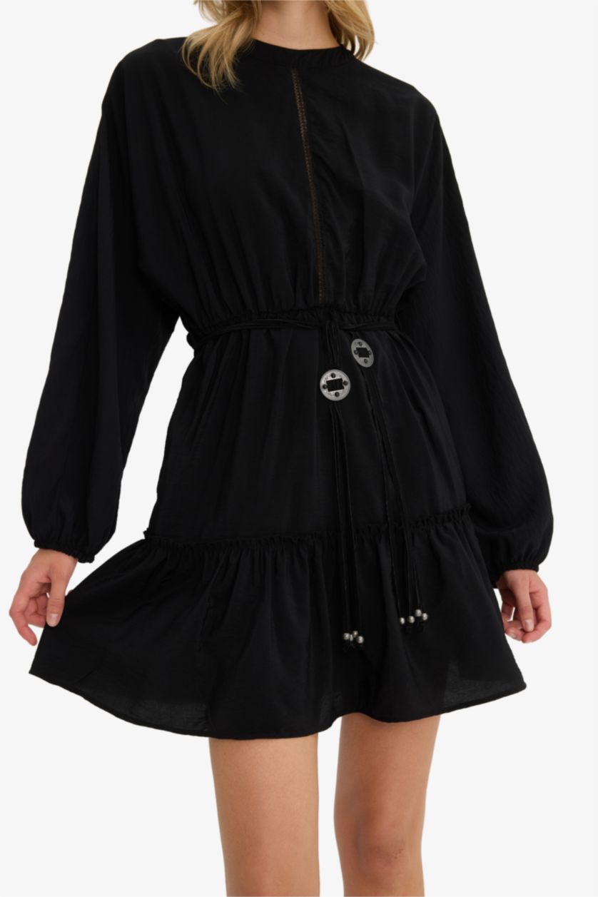 Woman Black Crew Neck Long Sleeve Mini Dress