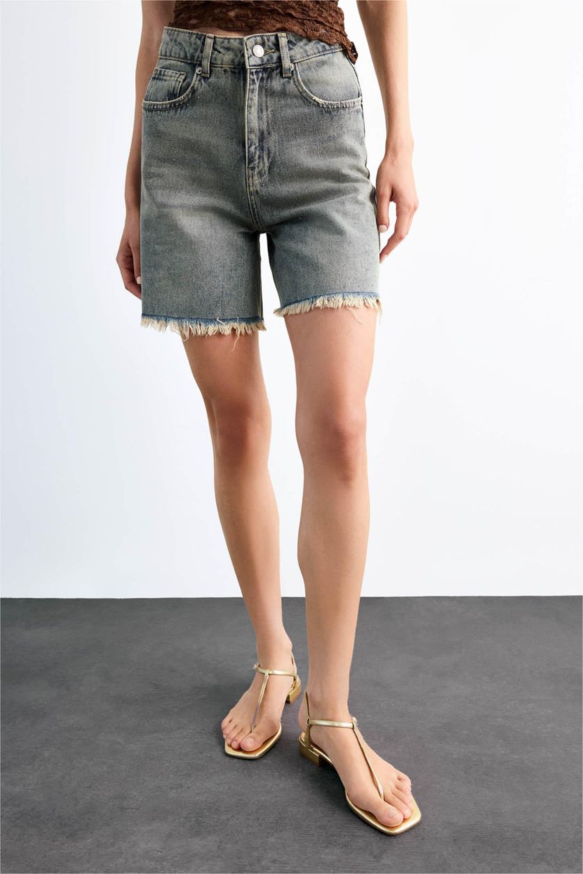 نساء نيلي فاتح شورت جينز قصير قصة عادية