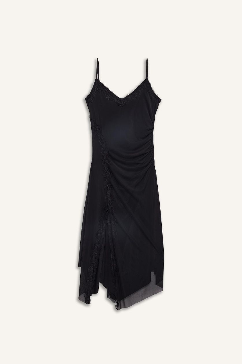 Kadın Siyah Afra x DeFacto Asimetrik V Yaka Tül Askılı Midi Elbise