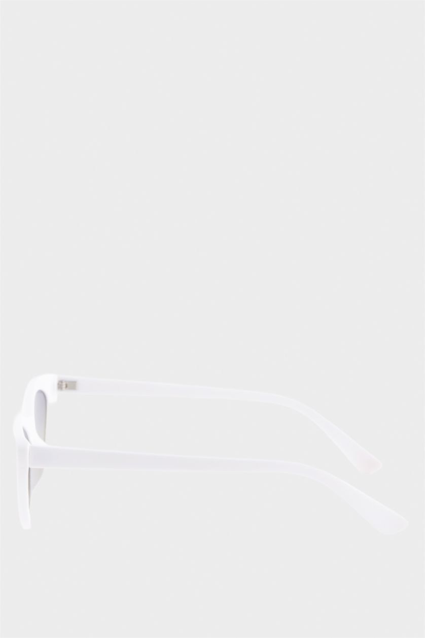 Kadın Beyaz DCEY x DeFacto Kadın Kedi Gözü Formunda Beyaz Güneş Gözlüğü