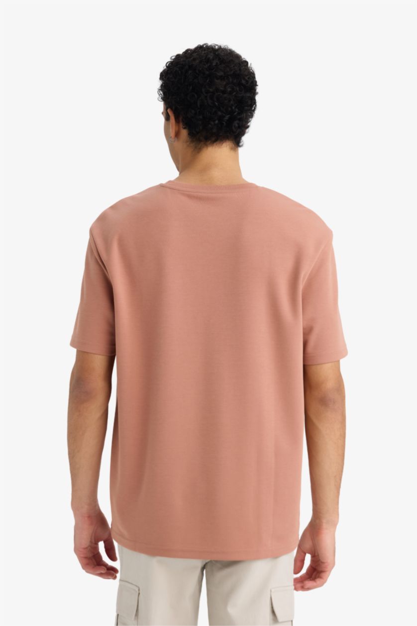 Man Rose Regular Fit Crew Neck Short Sleeve T-Shirt