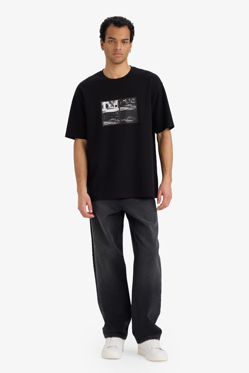 MAN Black Boxy Fit Crew Neck Short Sleeve T-Shirt