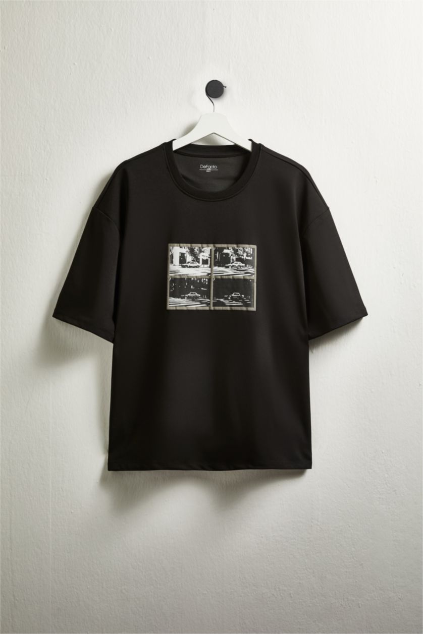 رجال أسود تيشيرت نص ردن اوفر سايز قماش يسمح بمرور الهواء