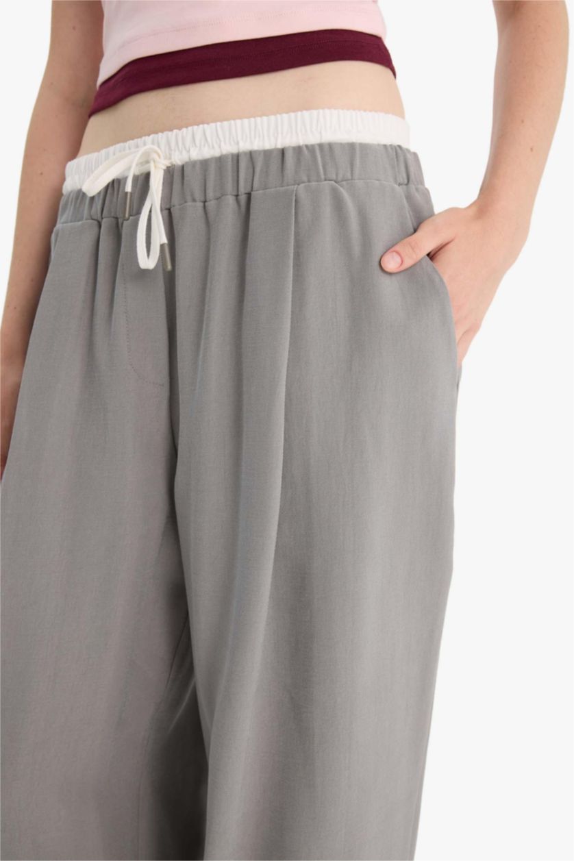 Kadın Gri Baggy Fıt Çift Cepli Normal Bel Standart Boy Tencel Pantolon