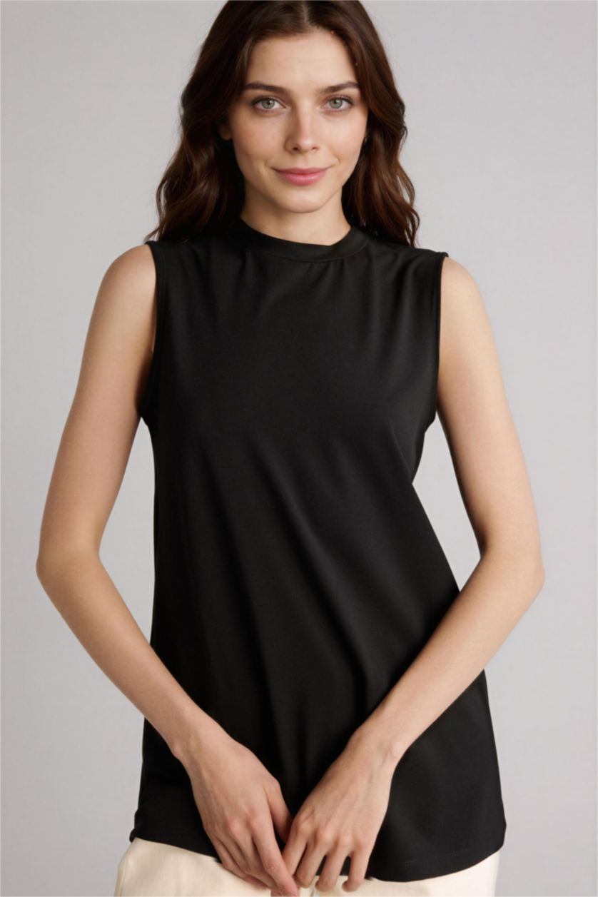 WOMAN Black Regular Fit Crew Neck Short Sleeve Tunic