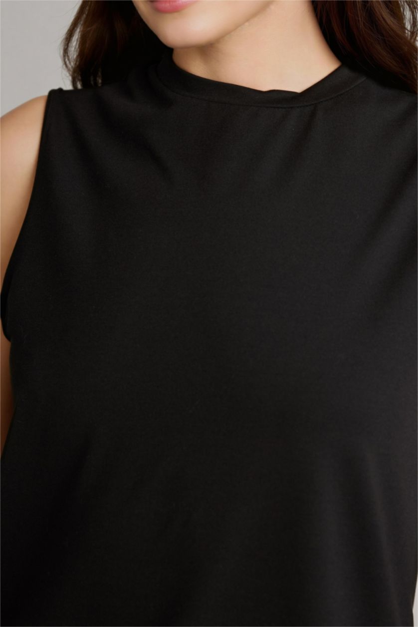 WOMAN Black Regular Fit Crew Neck Short Sleeve Tunic