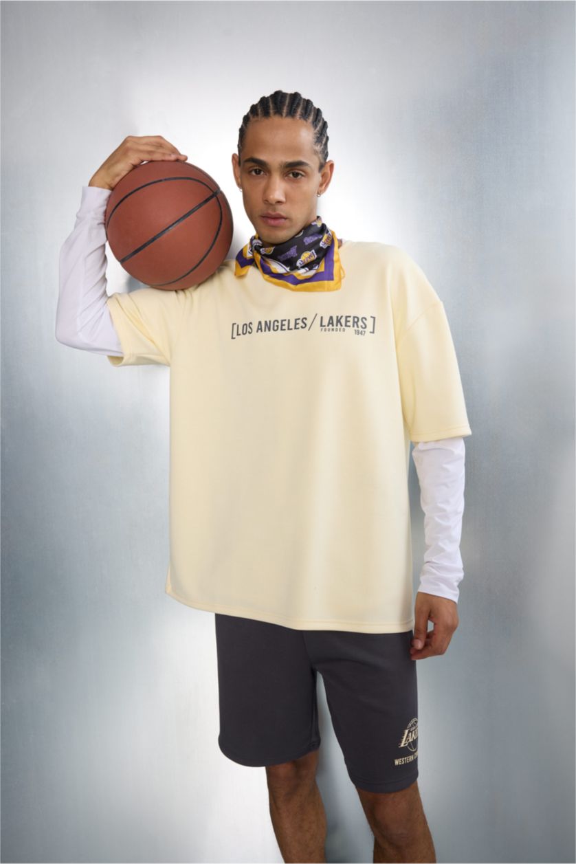 Мужчины Светло-желтый Футболка NBA Los Angeles Lakers Relax Fit с круглым вырезом и коротким рукавом