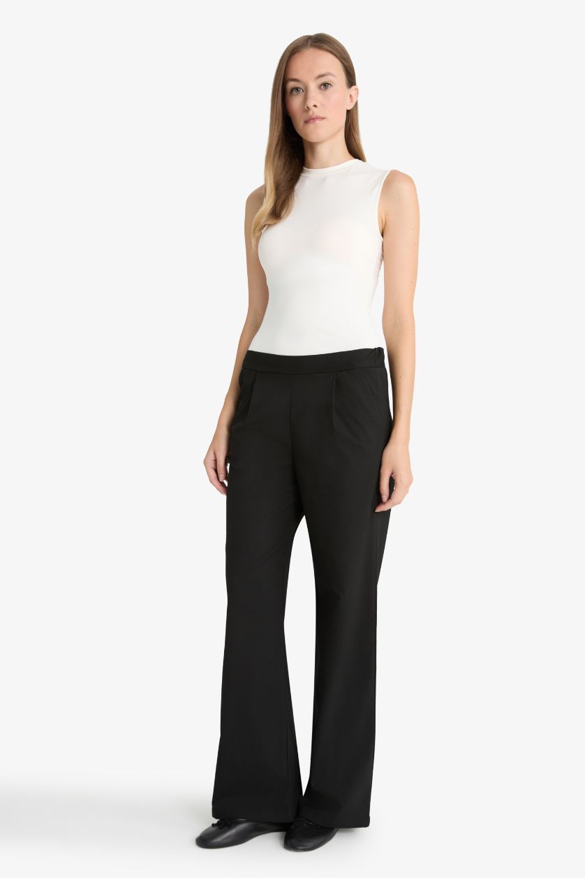 Woman Ecru Slim Fit Half Turtleneck Short Sleeve Tunic