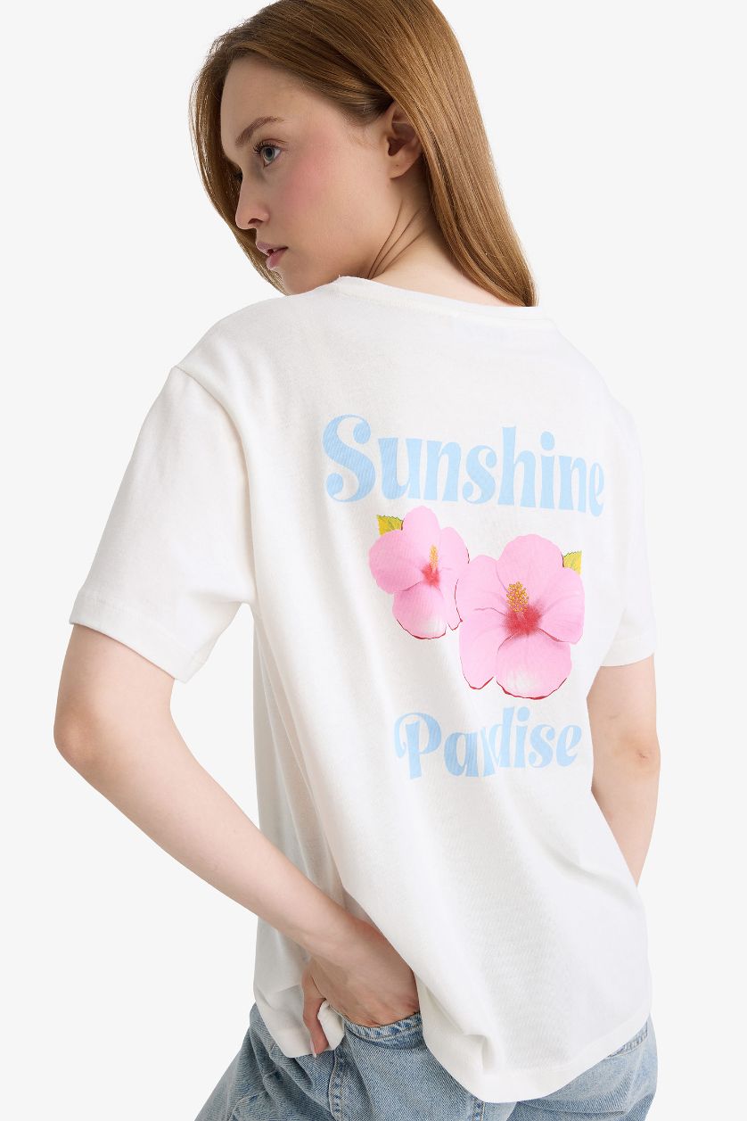 Woman Ecru Regular Fit Crew Neck Floral Short Sleeve T-Shirt