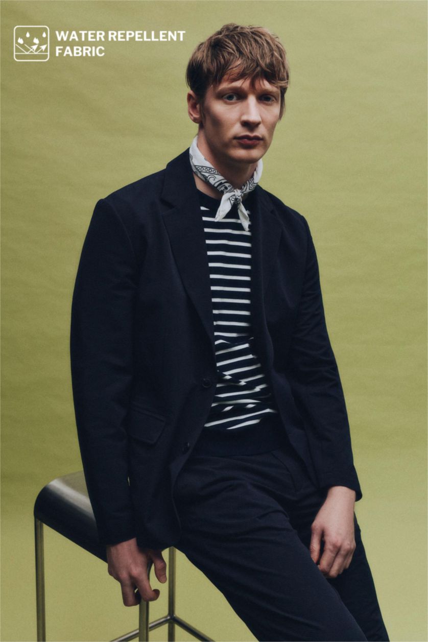 Man NAVY Modern Fit Crinkle Blazer