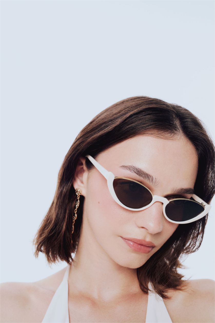 Kadın Bej DCEY x DeFacto Kadın Kedi Gözü Formunda Bej Güneş Gözlüğü