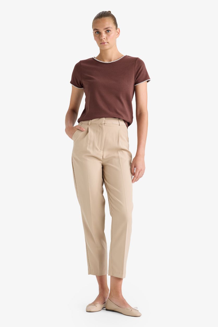 نساء بني Regular Fit Crew Neck Ribbed T-Shirt