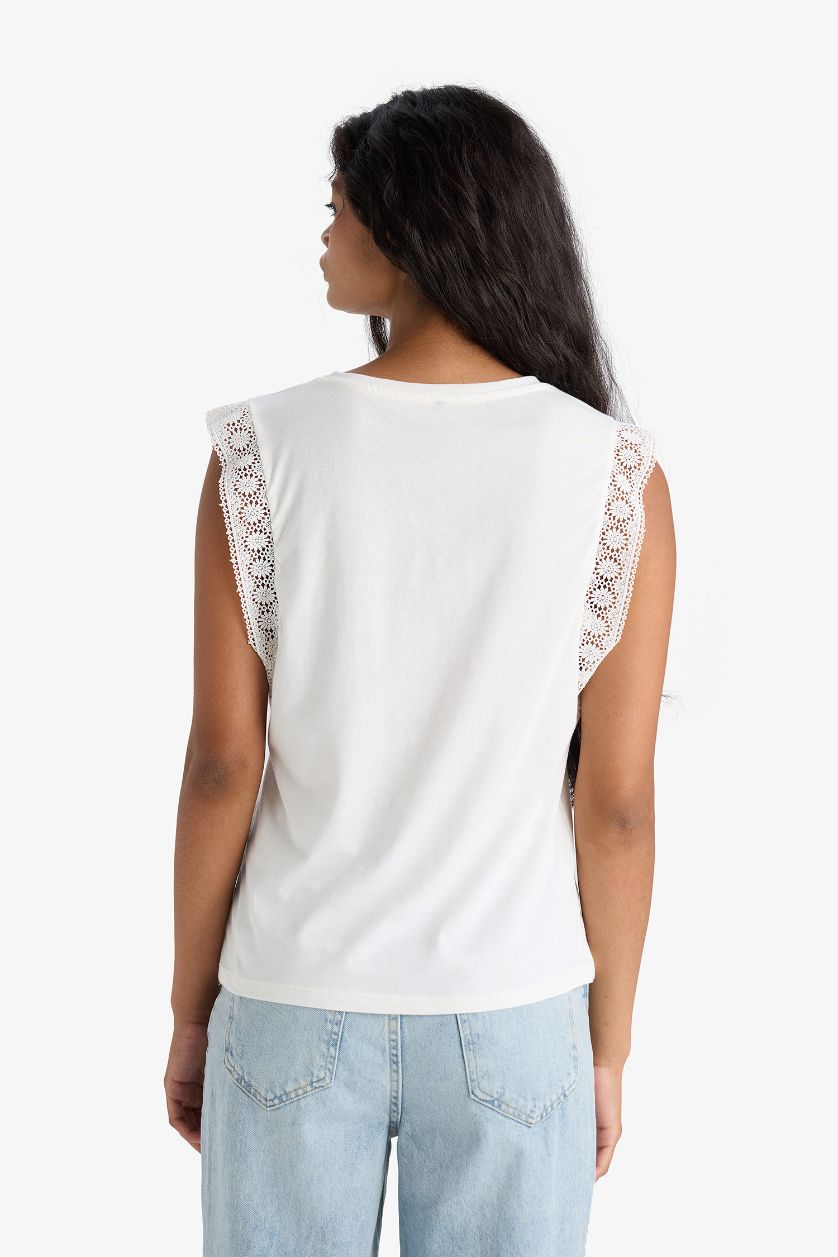 Kadın Ekru %100 Pamuk Regular Fıt Nakış Detaylı Penye Atlet