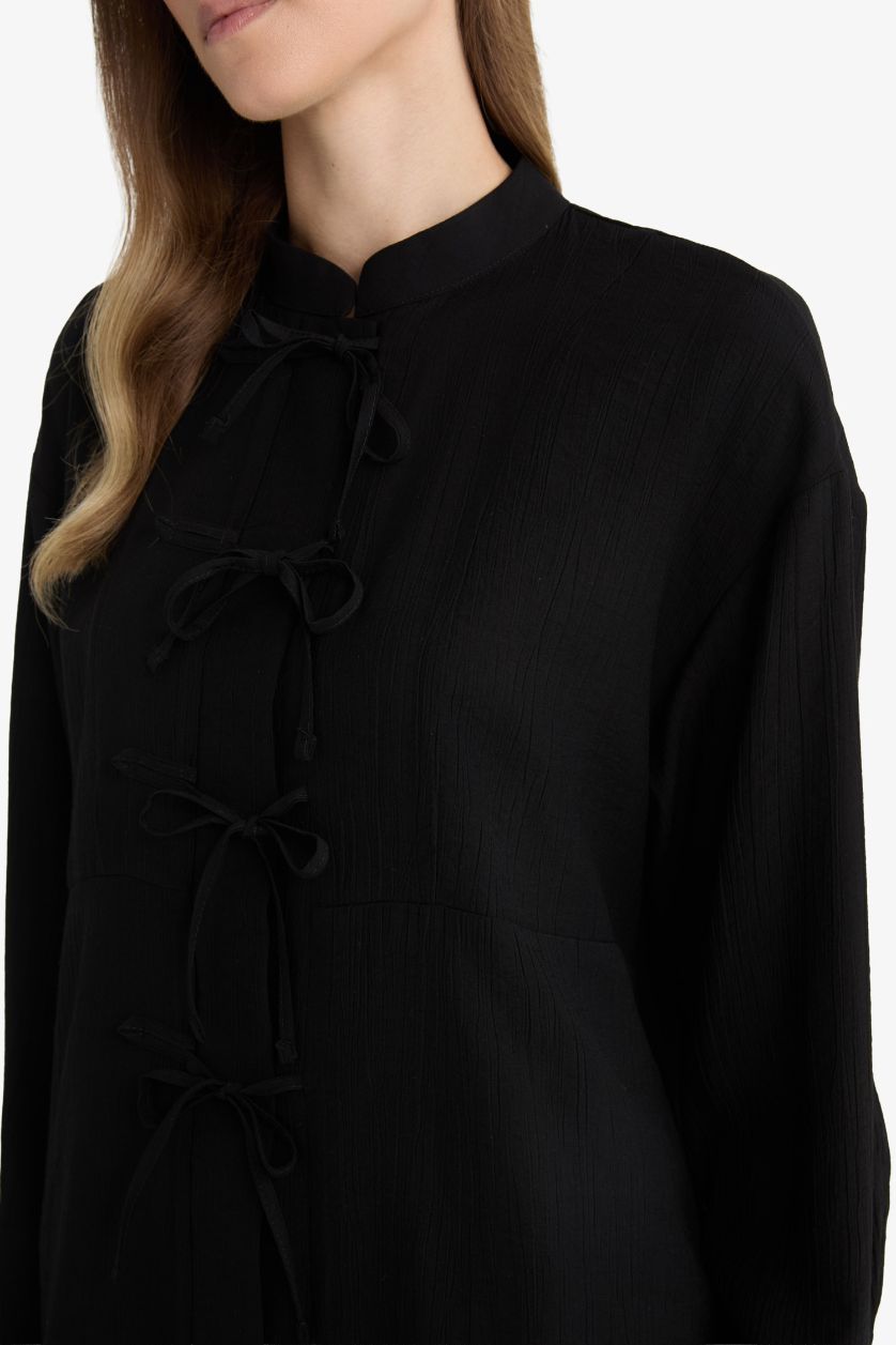 Kadın Siyah Regular Fıt Krinkıl Kumaş Uzun Kollu Tunik