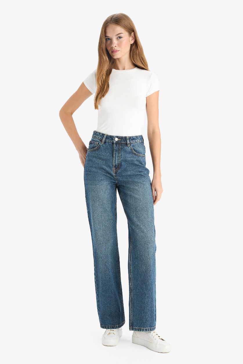 نساء أزرق سروال جينز وايد ليج برجل عادي