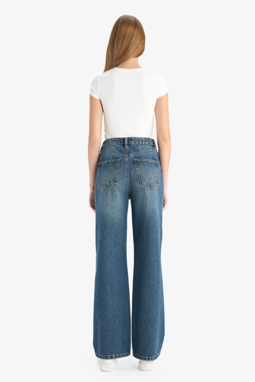 نساء أزرق سروال جينز وايد ليج برجل عادي