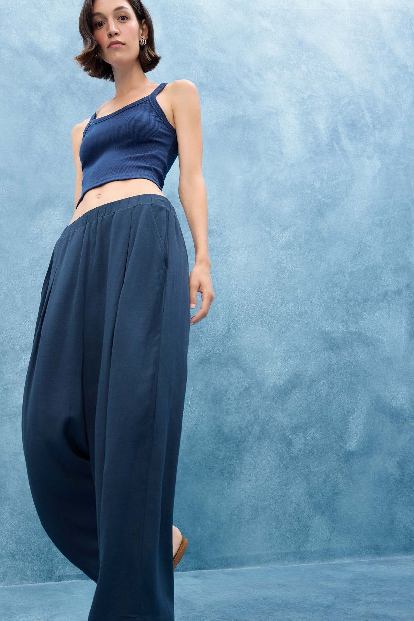 Kadın Lacivert Balloon Fit Çift Cepli Normal Bel Crop Keten Karışımlı Pantolon