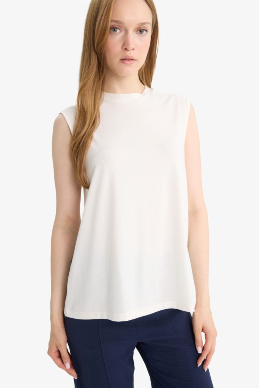 Kadın Ekru Regular Fit Bisiklet Yaka Basic Düz Kolsuz Tunik