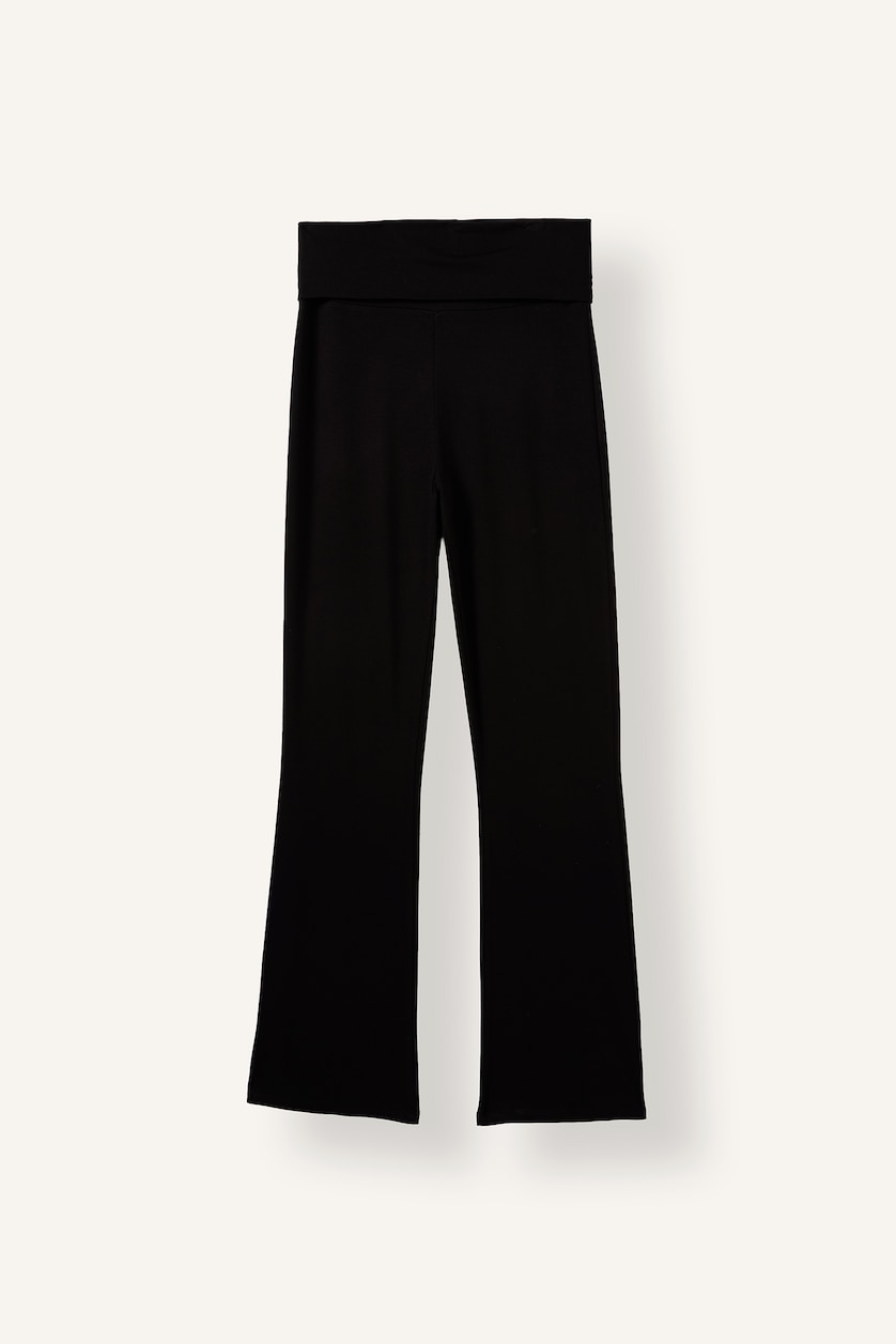 Women Black Flare Fall in Love