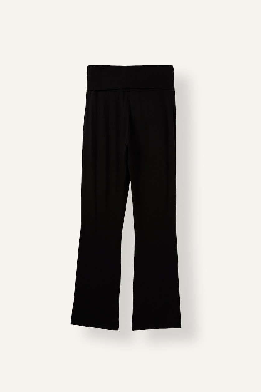 Women Black Flare Fall in Love