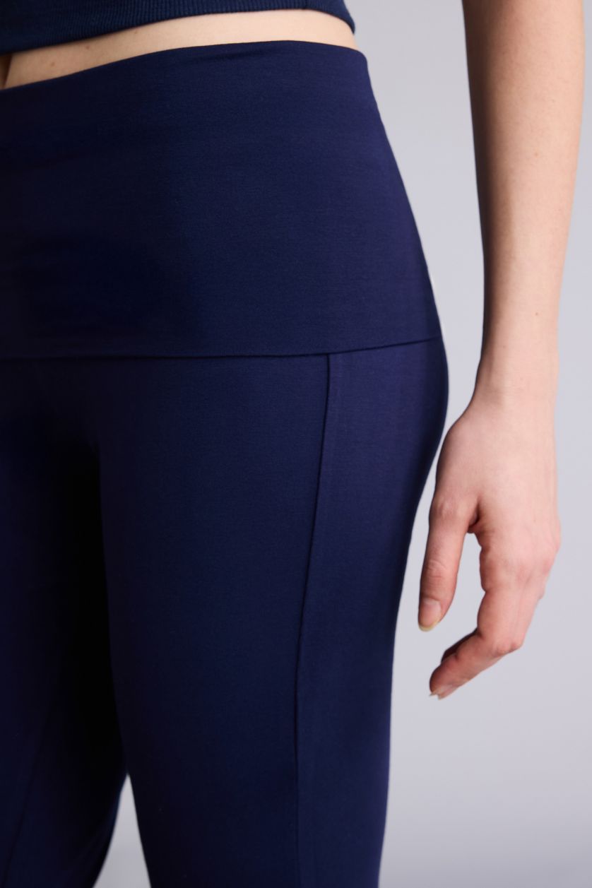 Woman NAVY Flare Fall in Love