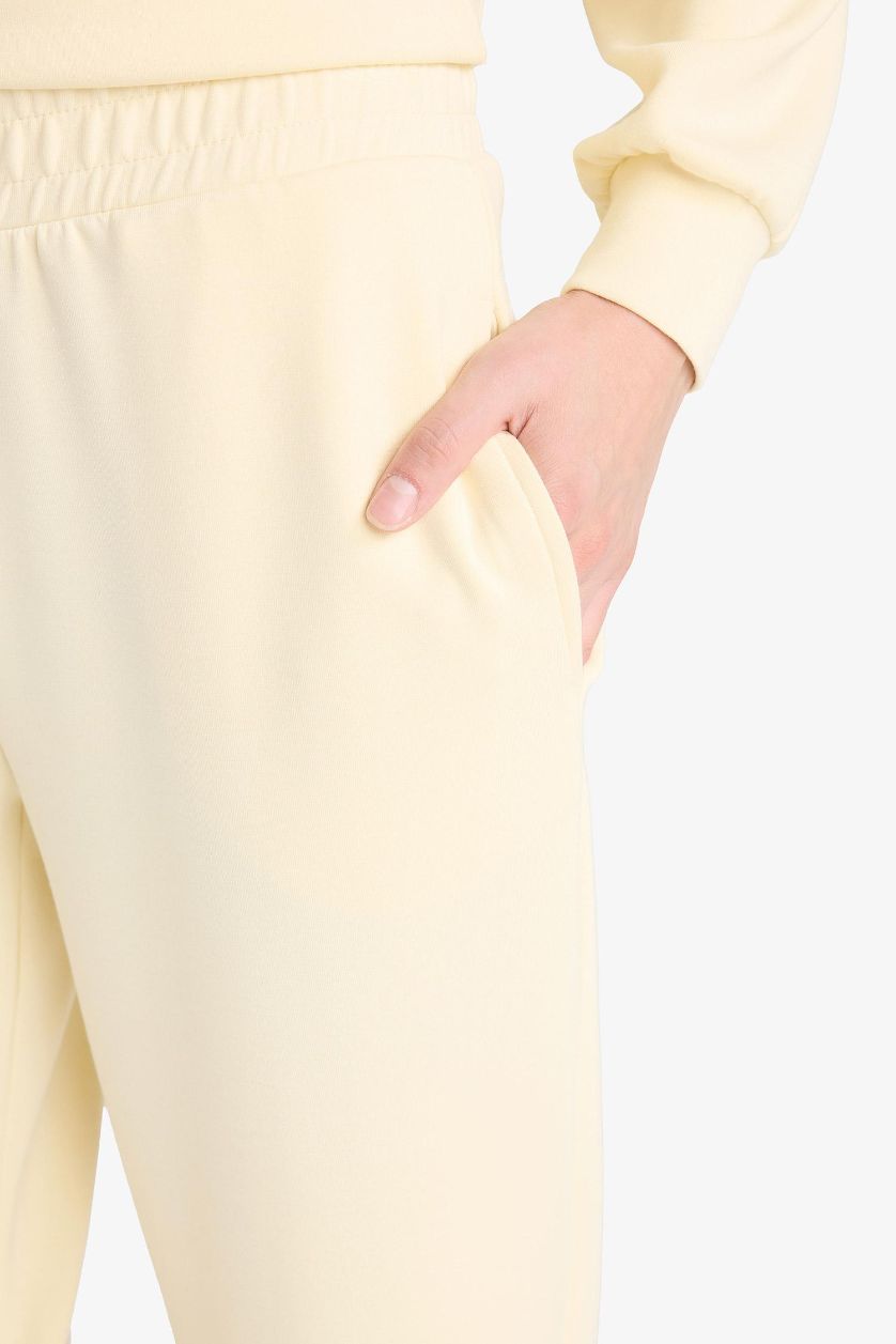 Woman Light Yellow Elastic Waist Basic Pajama Pants