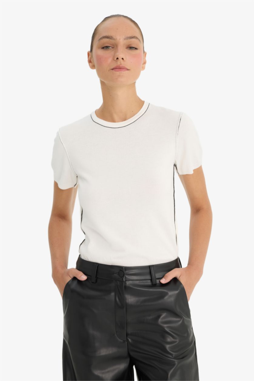 Kadın Ekru Fıtted Triko Kazak