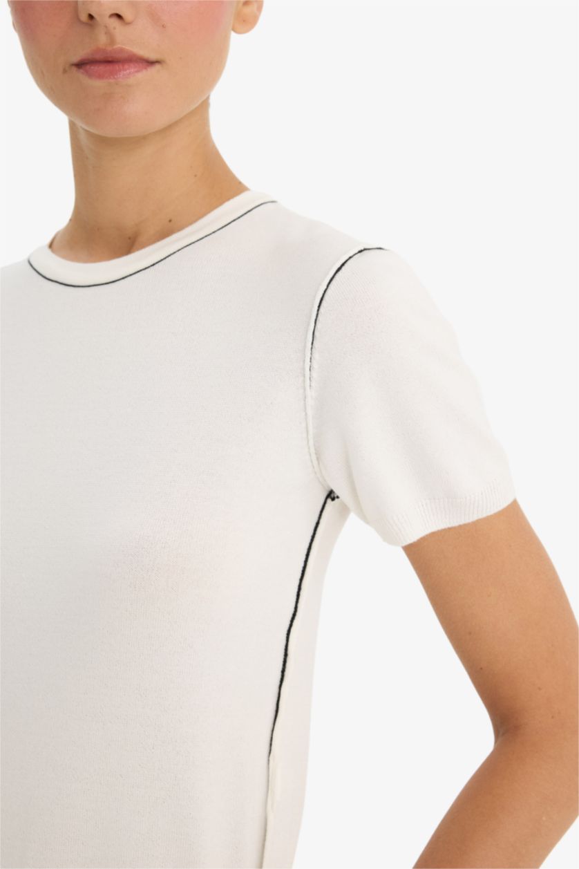 Kadın Ekru Fıtted Triko Kazak