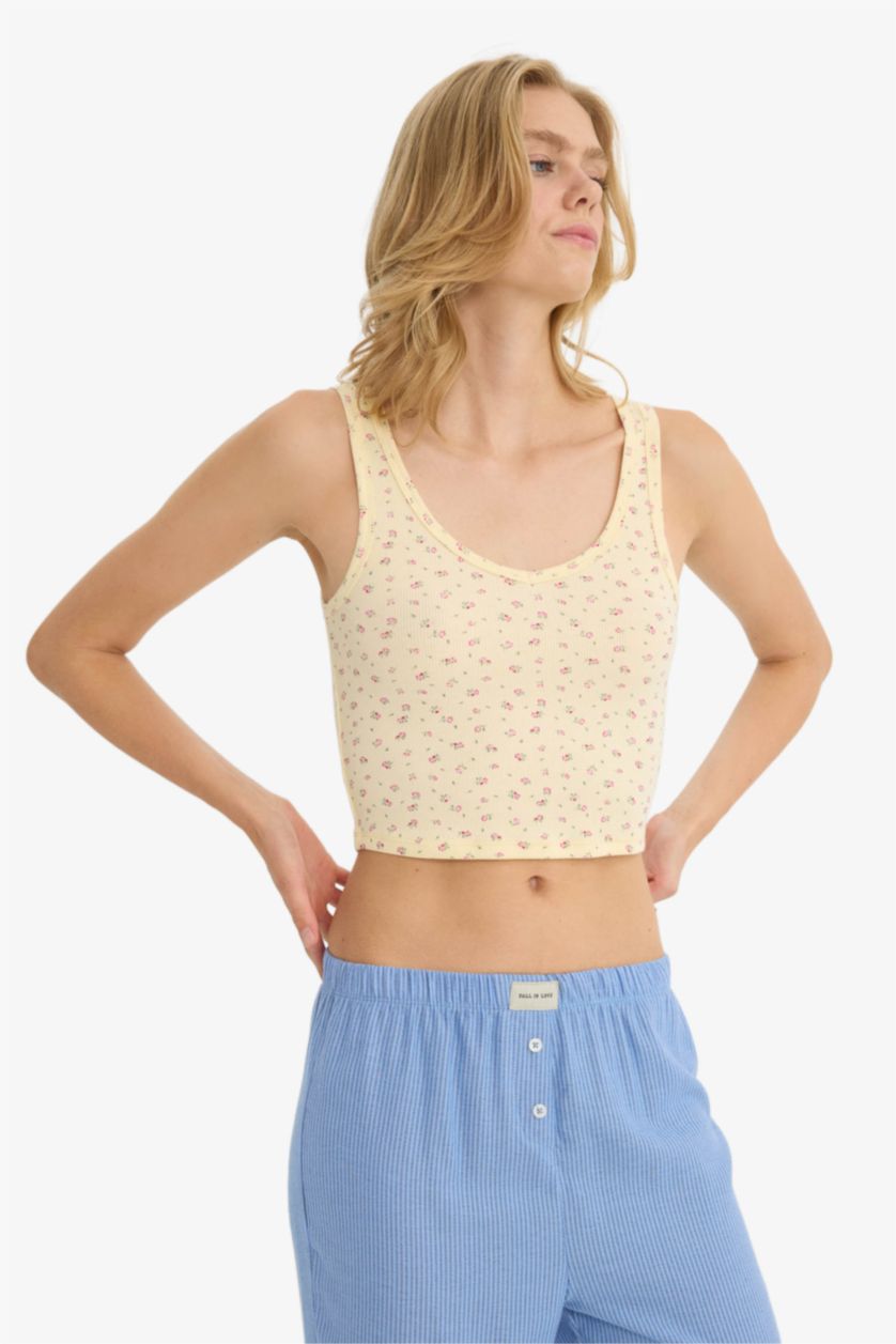 Woman Yellow Fall in Love Ribbon Floral Print Undershirt