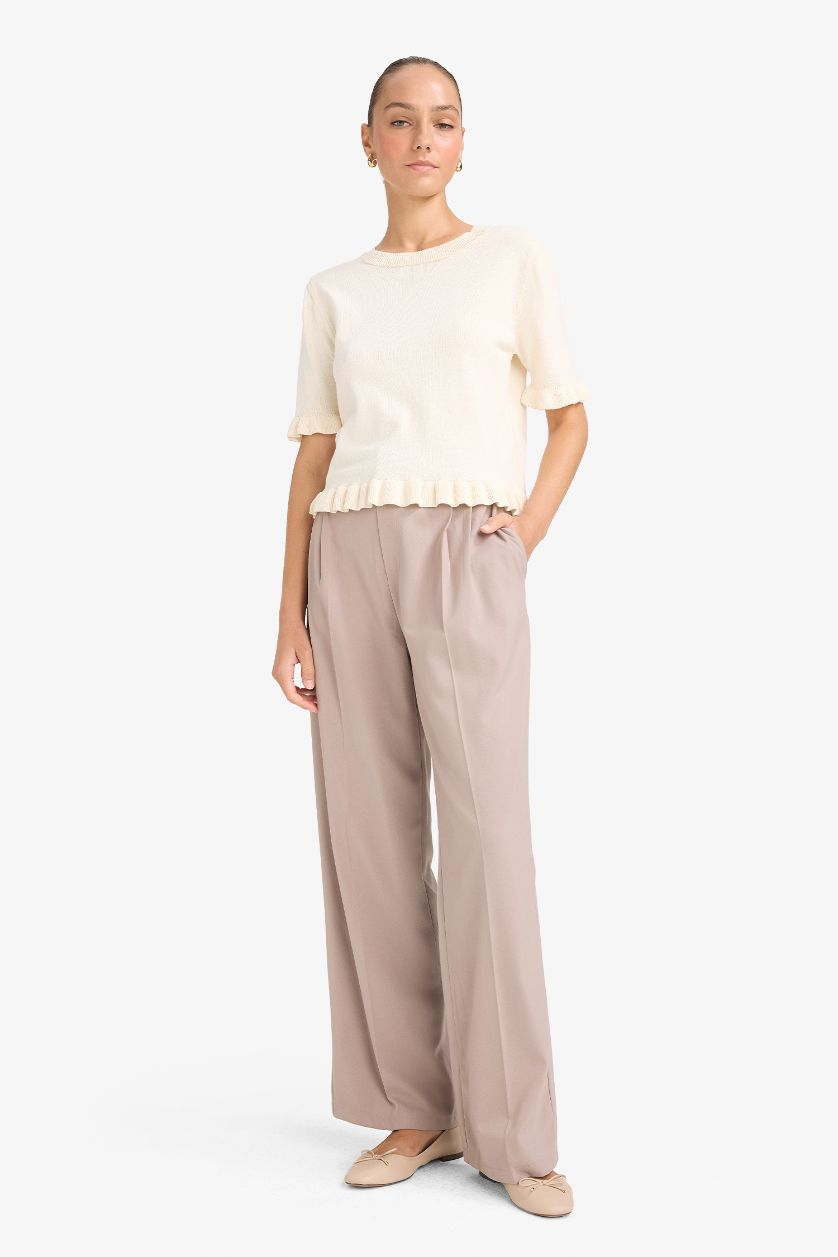 Kadın Ekru Regular Fit Bisiklet Yaka Kısa Kollu Kazak