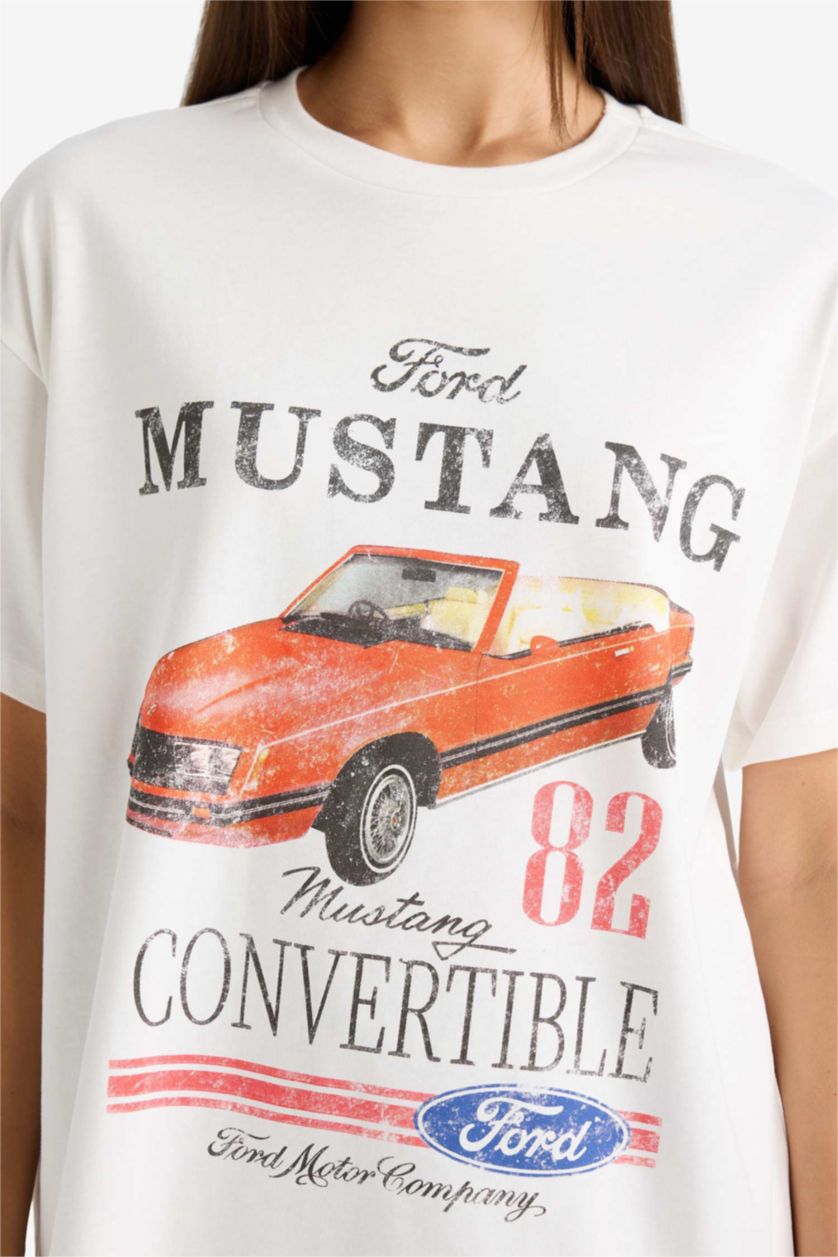 Kadın Kırık Beyaz Ford Motor Company Oversize Geniş Kalıp Bisiklet Yaka Kısa Kollu Tişört