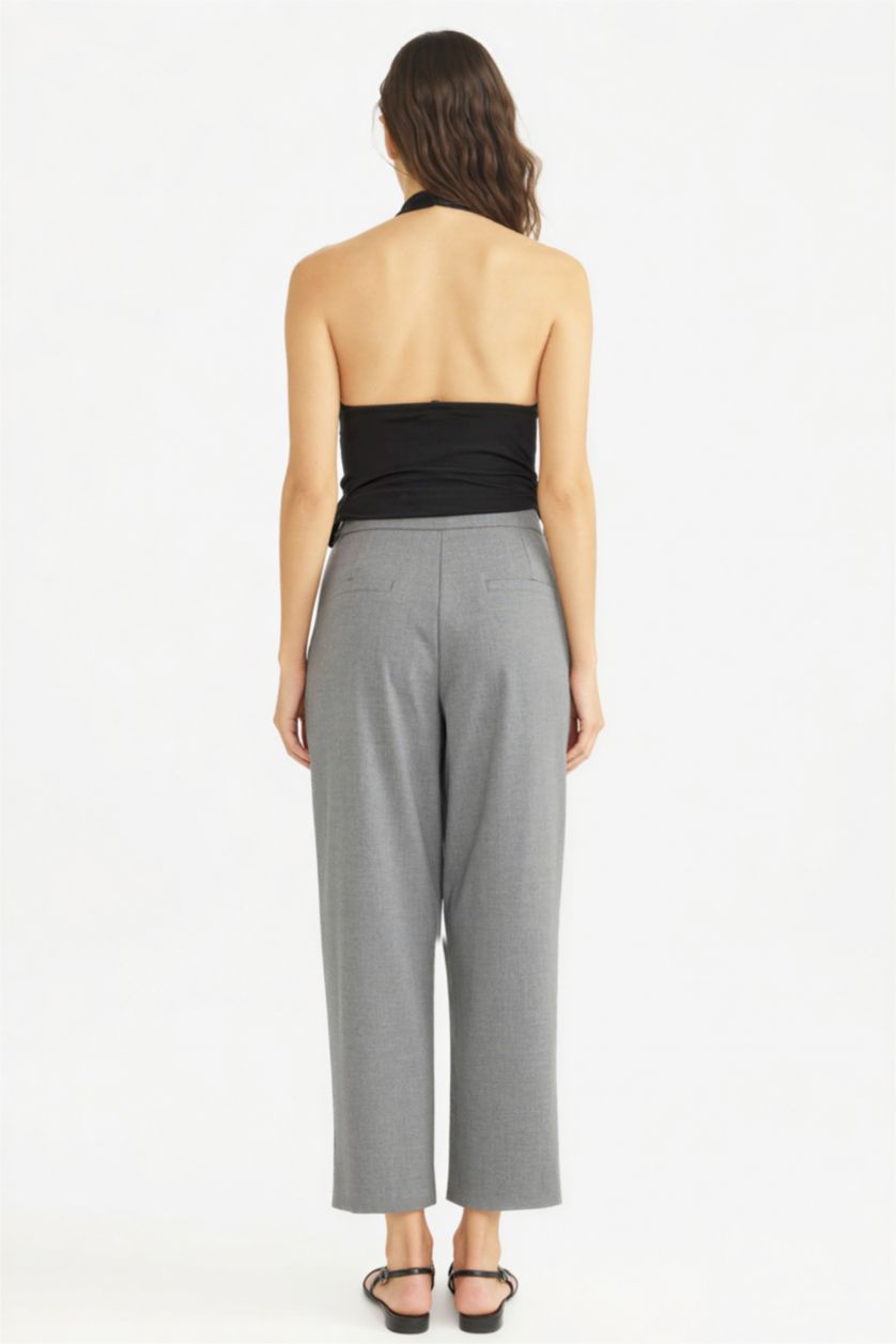 حريمي رمادي بنطلون باريل فيت انكيل قصير