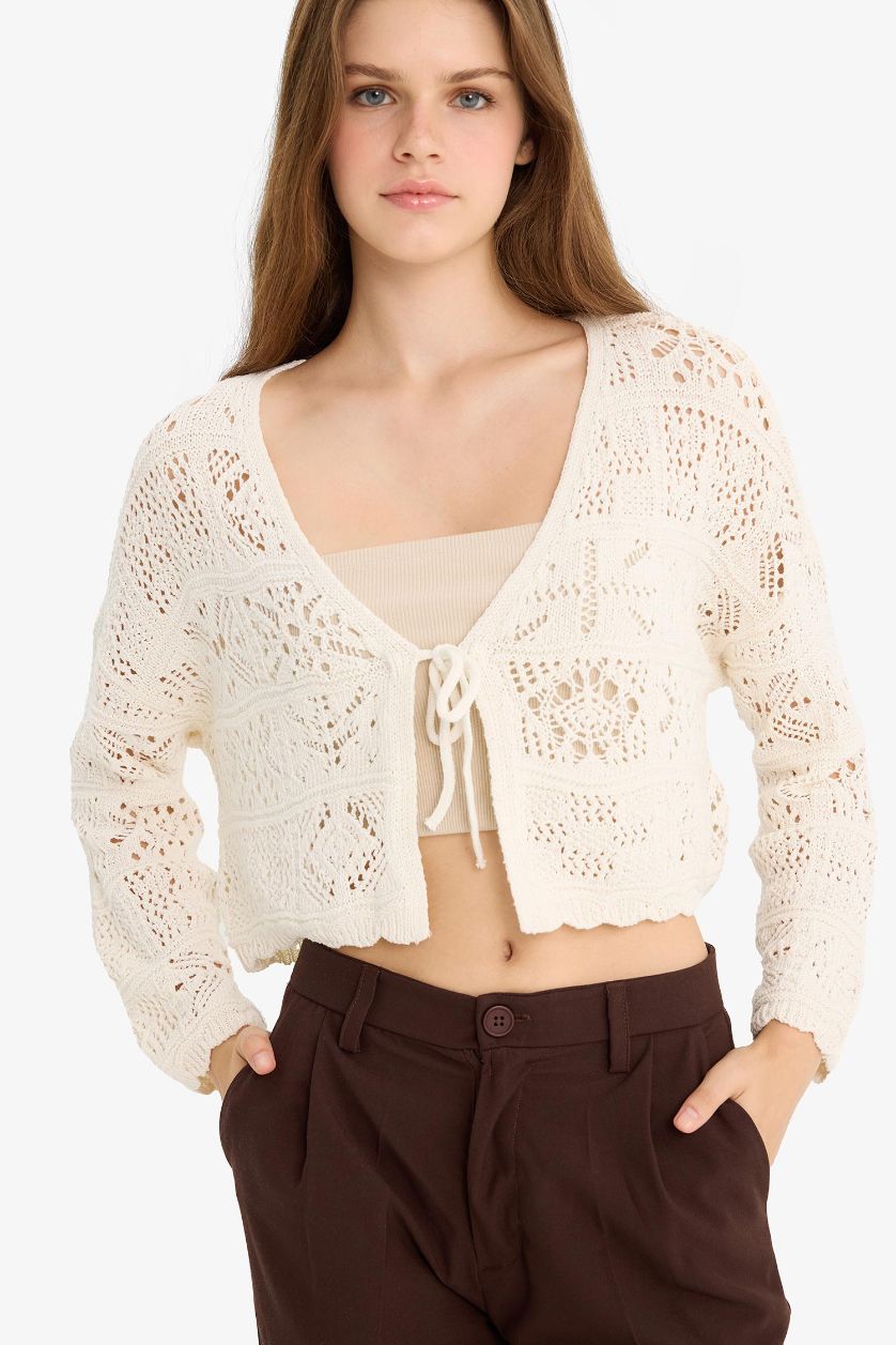 FEMME Écru Cardigan en crochet à col en V Coupe régulière