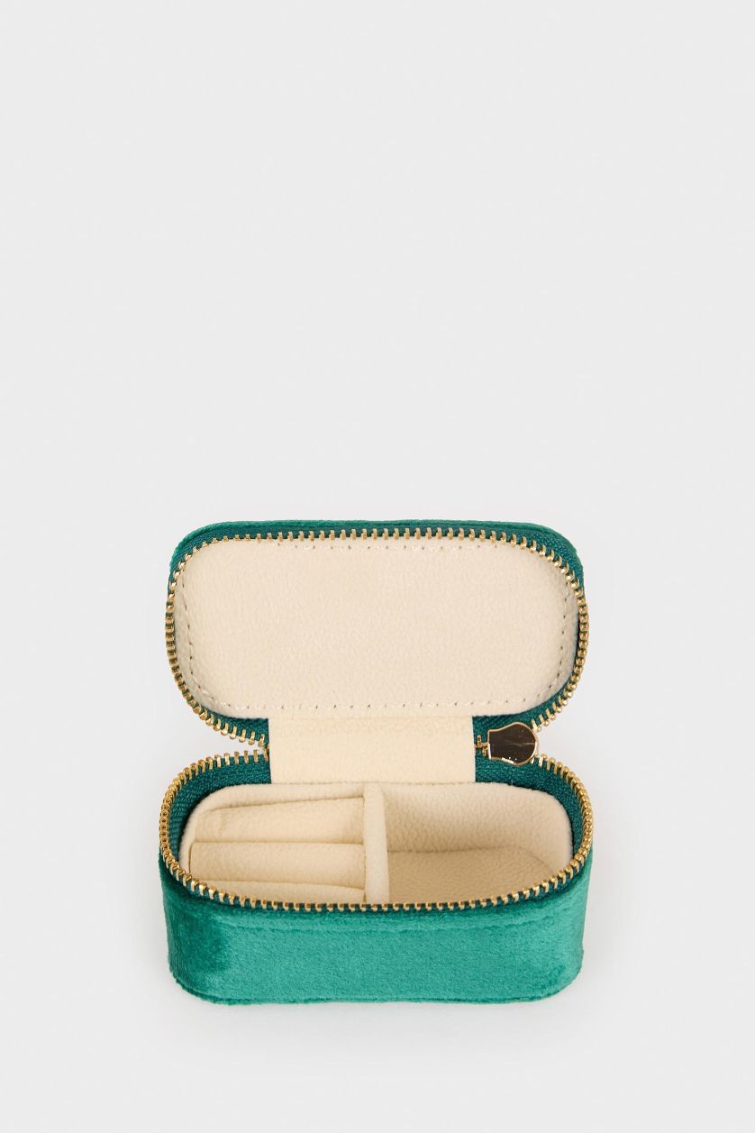 Kadın Yeşil Kadın Yeşil Takı Kutusu